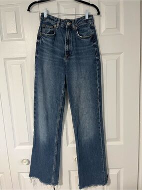 Zara High-Rise Straight Leg Blue Jeans